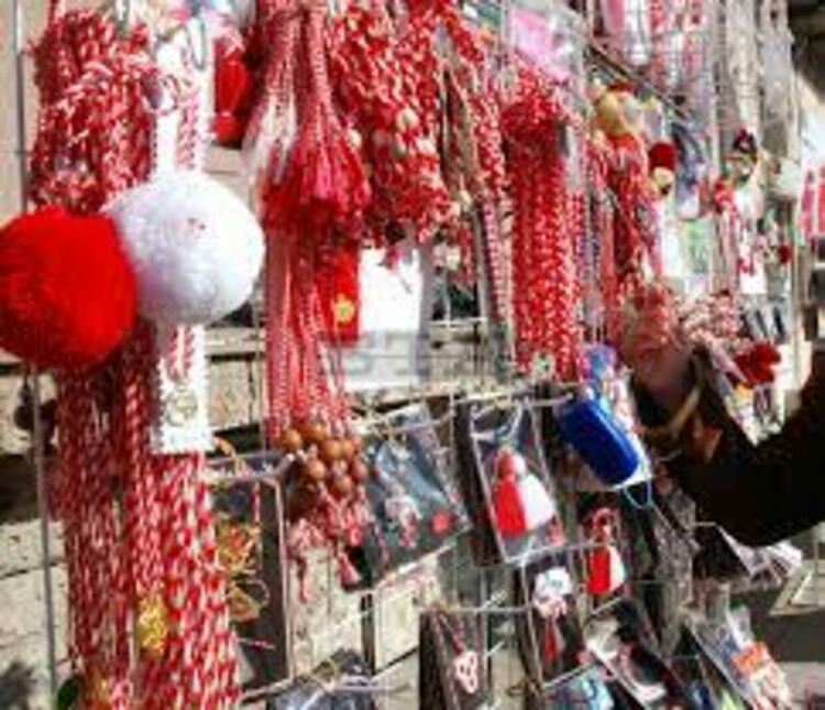 От 7 февруари започва прием на заявления за празничния пазар на мартеници в Перник