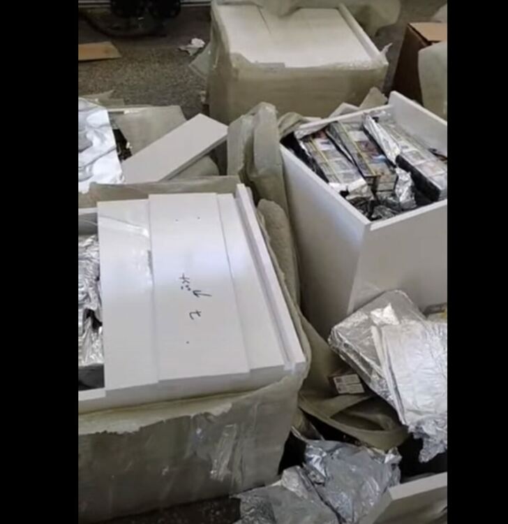 Контрабандни цигари в мебели за Германия, разкрити на Капитан Андреево