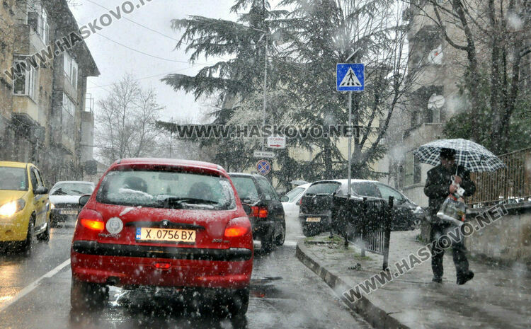 Оранжев код за снеговалежи в сряда в Хасковско