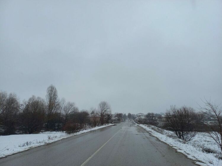 До 20 см снежна покривка в планинската част в Асеновградско