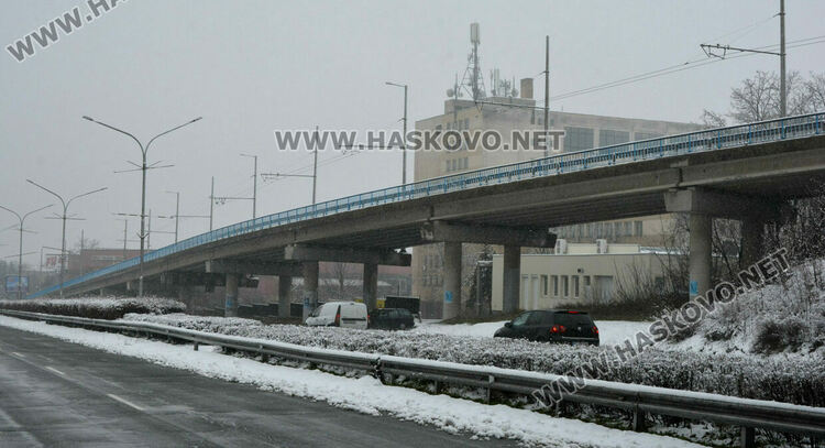 Хасковлия: Мазилка пада от детелината в „Орфей“. Общината: Няма опасност