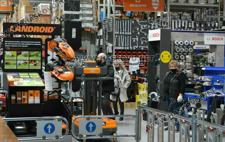 Хипермаркети: 70% отлив от клиенти и спад на оборотите след „зеления сертификат“