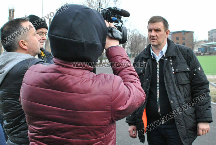 Вандали посегнаха на съоръжение на стадион „Младост“, който все още е в ремонт