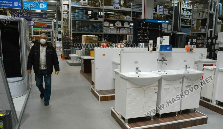 Хипермаркети: 70% отлив от клиенти и спад на оборотите след „зеления сертификат“