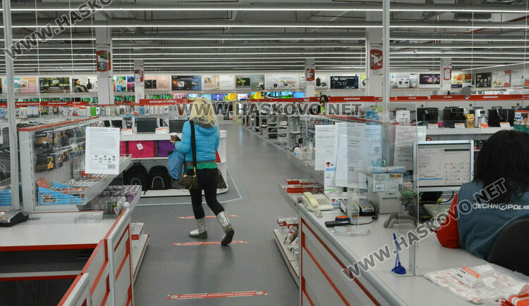 Хипермаркети: 70% отлив от клиенти и спад на оборотите след „зеления сертификат“