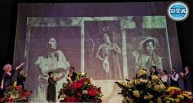 Изложба, посветена на 80-годишния юбилей на художника Валтер Гогов, е подредена в Перник