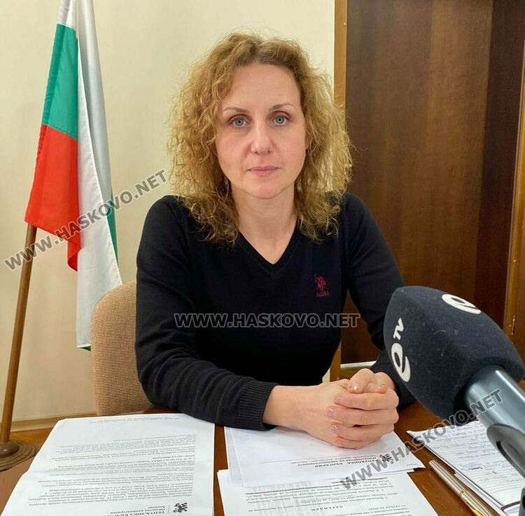 Учениците от Ивайловград, Маджарово, Стамболово и Сименовград присъствено от понеделник, останалите -на ротация