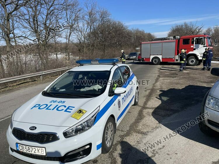 Дете, мъж и жена пострадаха при катастрофа между Хонда и Ситроен