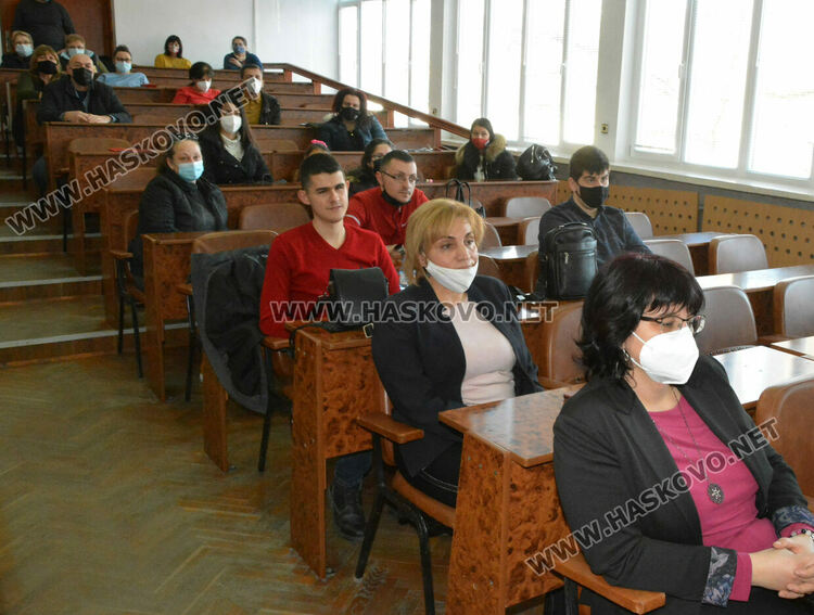 Силата за налагане на местното производство от близките погранични региони е в емоционалния им заряд