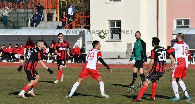 “Саяна Хасково” разби “Карнобат” в контролна среща, Ангел Здравчев с хеттрик