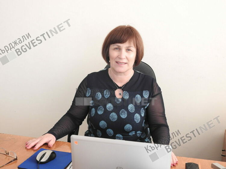 доц.д-р Елисавета Семерджиева