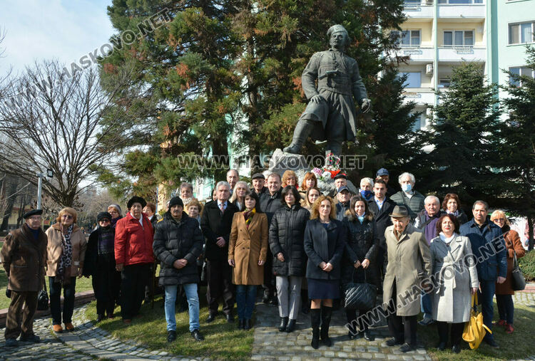 122 години от смъртта на Капитан Петко войвода отбелязаха в Хасково