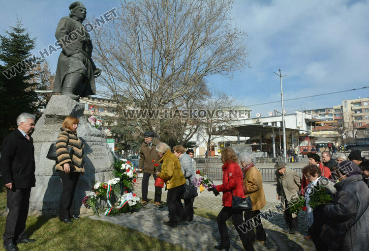 122 години от смъртта на Капитан Петко войвода отбелязаха в Хасково