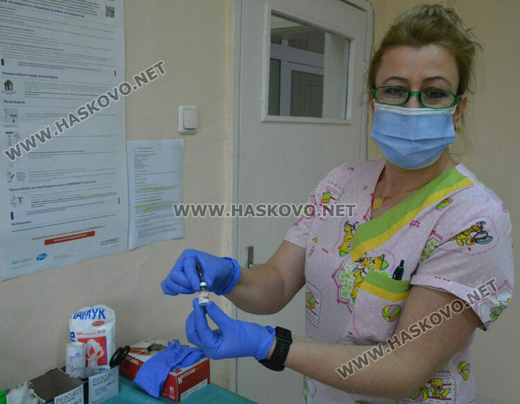 В Хасково започна ваксинацията срещу Ковид-19 на децата от 5 до 11 години