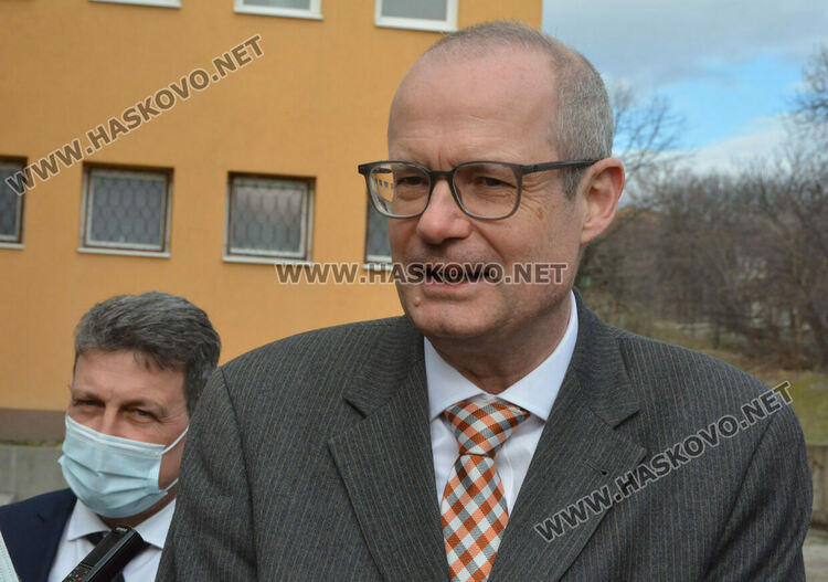 Щефан Рьокен