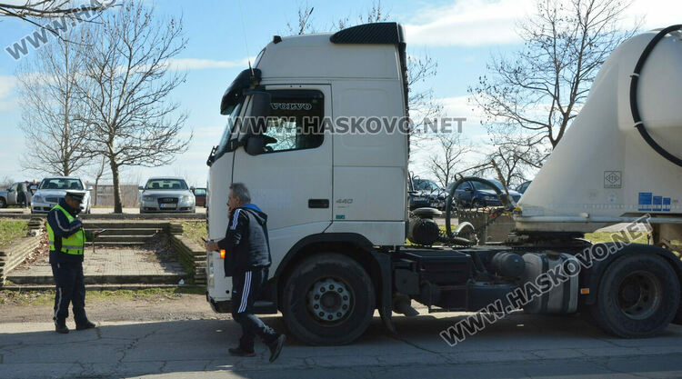 Засилени проверки на камиони и автобуси в Хасковско
