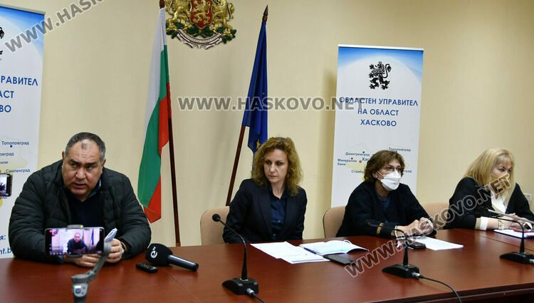 д-р Георги Гелов, Катя Панева, Веселина Павлитова и д-р Соня Димитрова