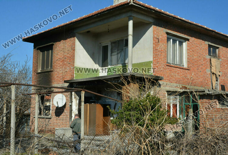 54-годишен загина при пожар от печка