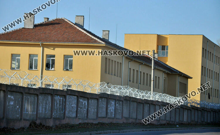 180 нови с коронавирус в областта, огнище в бежанския център в Харманли