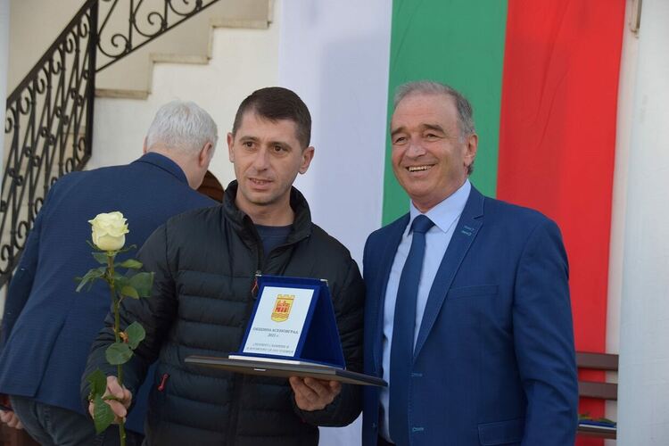 Наградиха победителите в “Спортист на годината - 2021 г.” в Асеновград