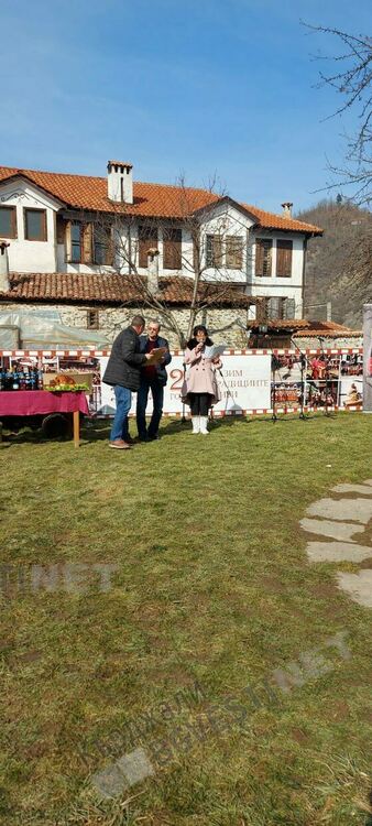 Кърджалиецът Тони Кънчев с поощрителна награда от Трифониадата в Златоград, наградата на публиката бе печено прасенце