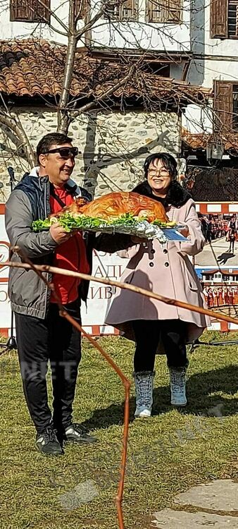 Кърджалиецът Тони Кънчев с поощрителна награда от Трифониадата в Златоград, наградата на публиката бе печено прасенце