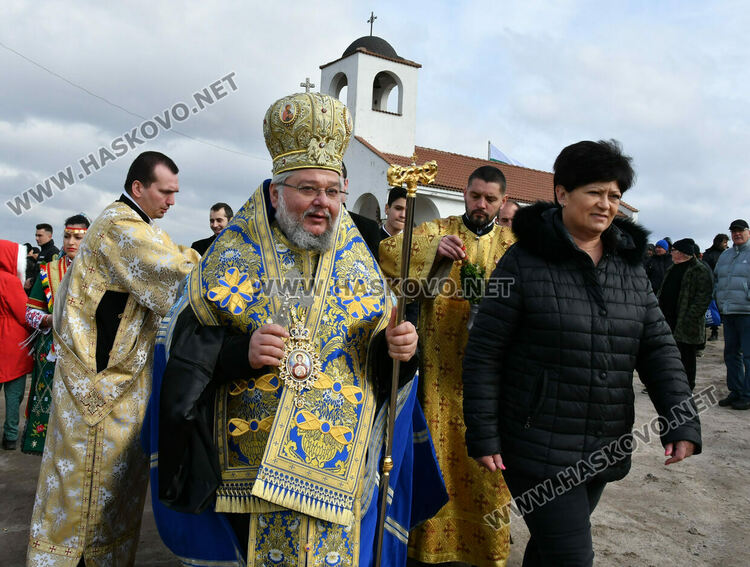 В Харманли зарязаха лозята в местността „Трифончето“