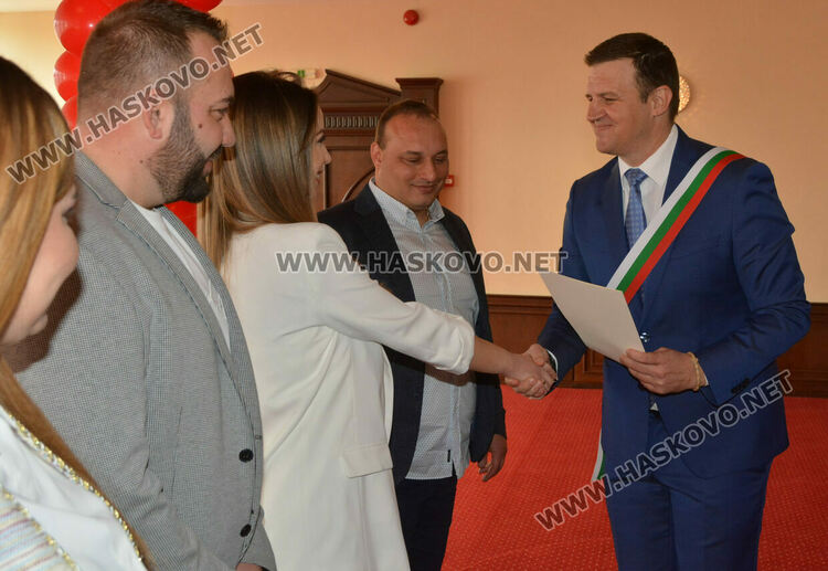 Двойна сватба в Хасково в деня на любовта