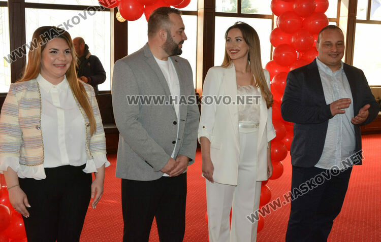 Двойна сватба в Хасково в деня на любовта