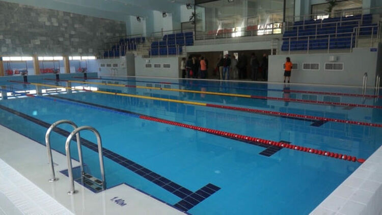 Плувният басейн в Смолян отново работи