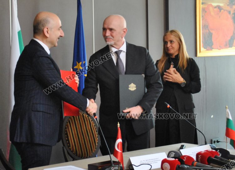 Ускоряват транспортни връзки между България и Турция