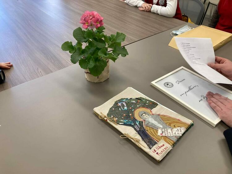 Кметът на Община Перник Станислав Владимиров се срещна с децата от клуб „Бабино огнище“