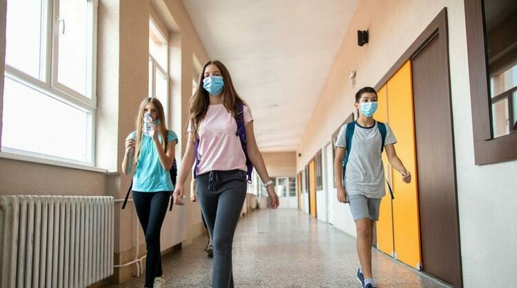 Отменя се вечерният час в Пернишка област, всички ученици се връщат в клас