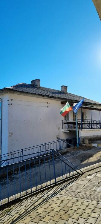 Обновяват сградата на кметството във Вишнево по проект