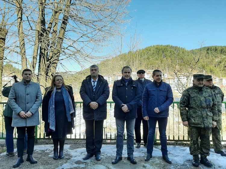 Поклон пред паметта на Апостола! 