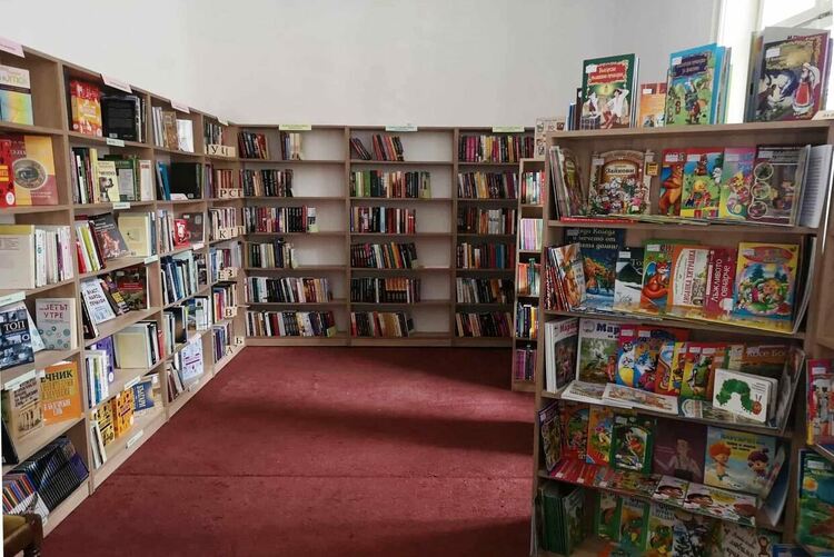 Филиал „Стар център” на Регионална библиотека допълни фонда си с над 100 нови заглавия