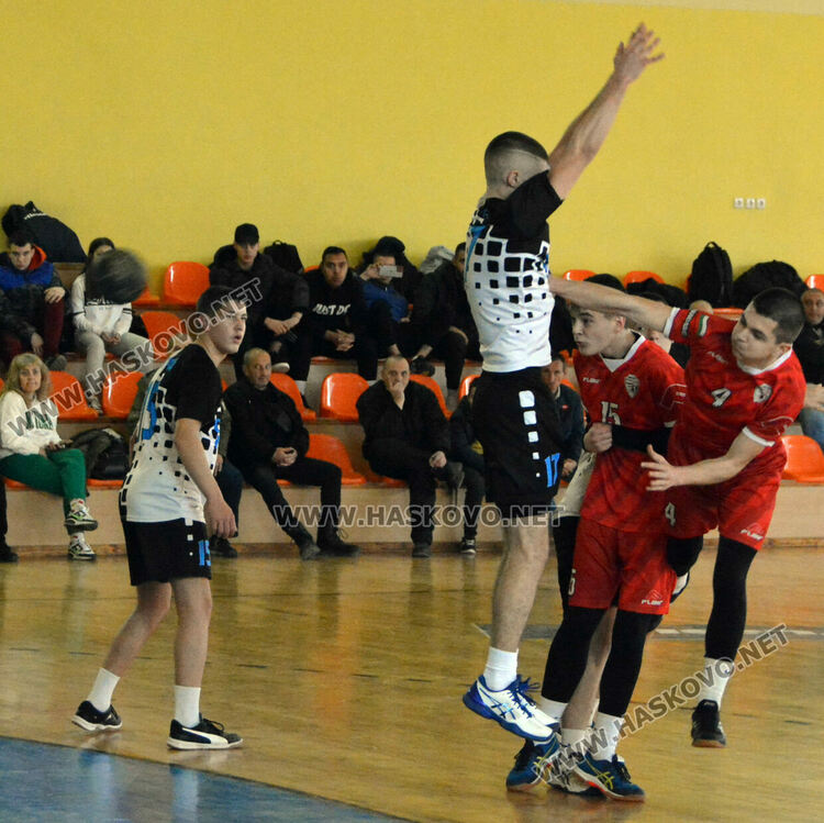 Юношите на “Асти” се класираха за финалите на Държавното първенство по хандбал