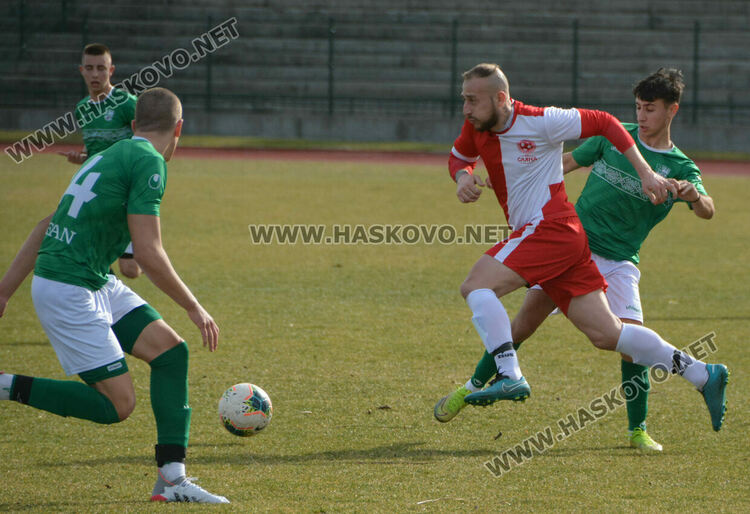 “Саяна Хасково” вкара 6 гола на “Берое” за перфектен старт на пролетния полусезон 