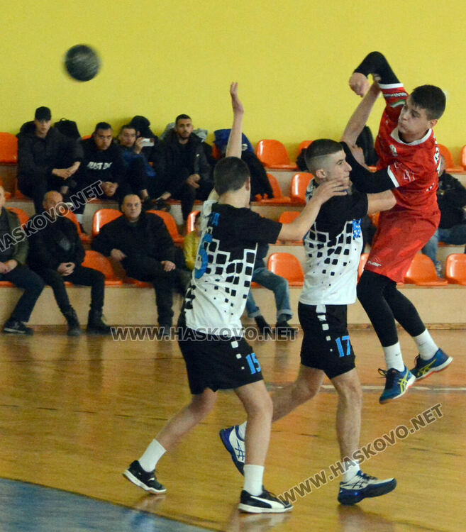 Юношите на “Асти” се класираха за финалите на Държавното първенство по хандбал