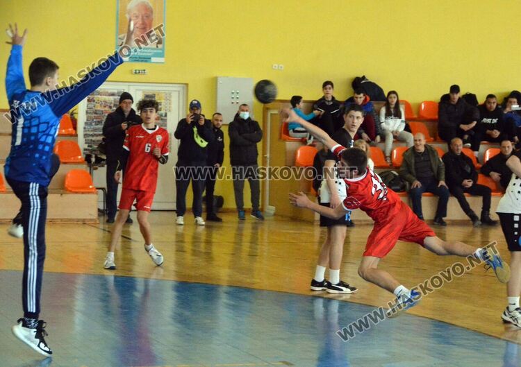 Юношите на “Асти” се класираха за финалите на Държавното първенство по хандбал