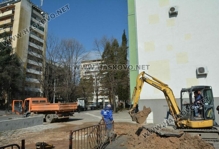 Поредна авария остави без вода центъра на Хасково и кв. „Дружба-1“