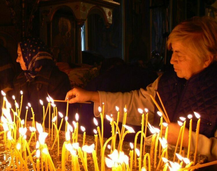 Осигуряват допълнителни безплатни автобуси на Задушница до гробищните паркове в Димитровград