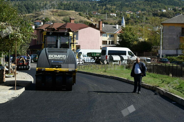 Колапс в пътното строителство в областта,висококвалифицирани кадри бягат в чужбина