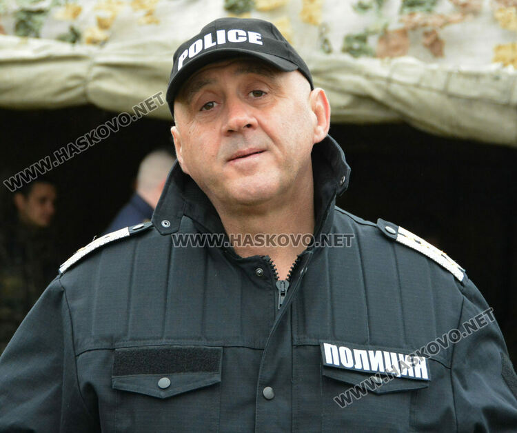 Свещеници в турнир по стрелба за 20 г. от създаването на хасковското военно формирование 