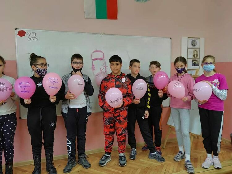 Алековци отбелязаха „Денят на розовата фланелка“