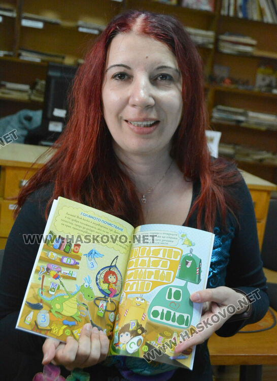 Илюстраторката Мая Бочева преплита светът на книгата и играта