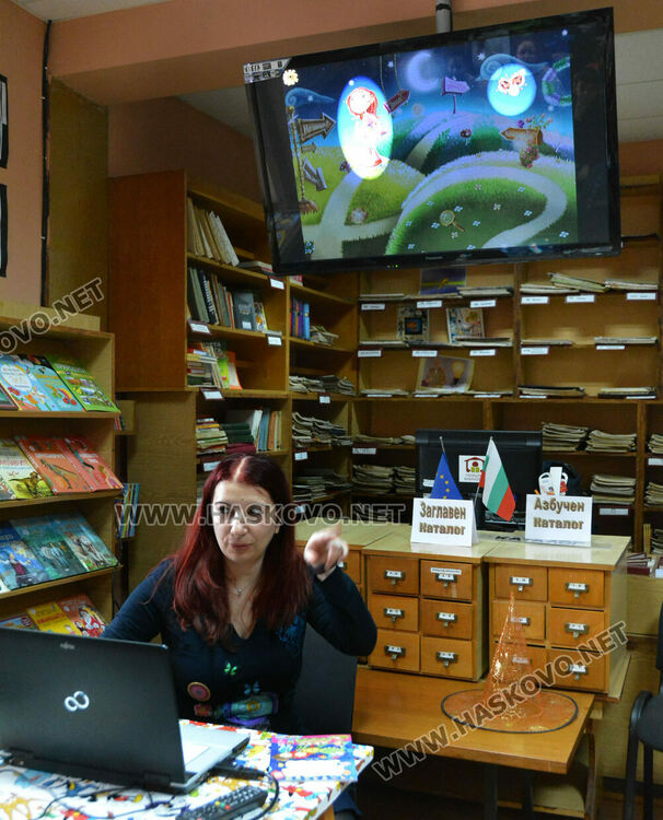 Илюстраторката Мая Бочева преплита светът на книгата и играта