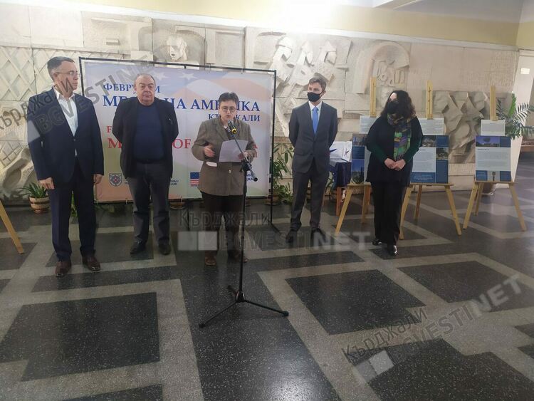   Раздадоха „Оскарите“ за превод от английски на български, продължава Месеца на Америка в Кърджали