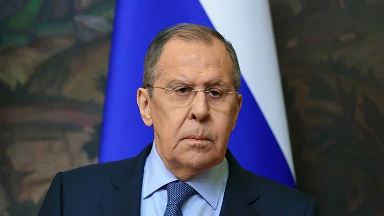 Лавров: Русия ще преговаря, когато въоръжените сили на Украйна сложат оръжие