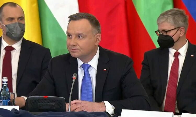 Полският президент Анджей Дуда заяви подкрепа за Зеленски на срещата на Б-9 във Варшава